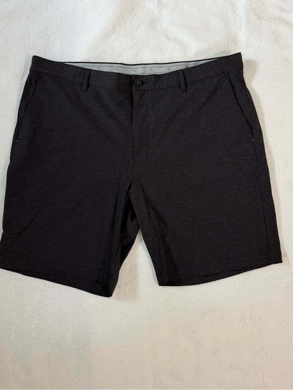 Tommy Bahama Chip Shot IslandZone Golf Shorts Dark Heather Grey 40x9 Like New